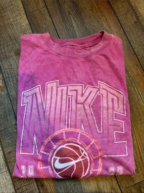 Nike womens Pink Graphic Basketball Short Sleeve oversized Tee